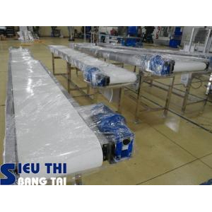 Băng tải PVC trắng dùng trong ngành thủy hải sản