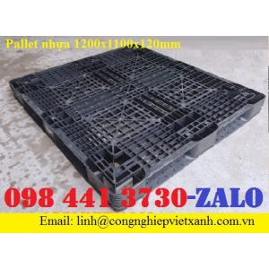 Pallet nhựa màu đen xuất khẩu 1300x1100x120mm