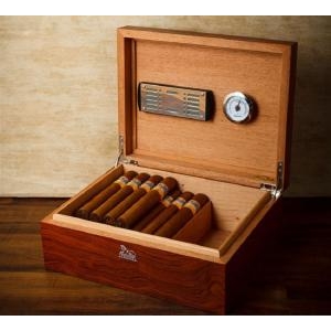 Hộp gỗ tuyết tùng bảo quản cigar Lubinski ra925, quà biếu sếp