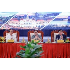 Bộ Trưởng Nguyễn Hồng Diên Đề Xuất Nhiều Giải Pháp Tạo Động Lực Mới Cho Xuất Khẩu Công Nghiệp Của Vùng Đông Nam Bộ Năm 2025 - Bộ Trưởng Nguyễn Hồng Diên Đề Xuất Nhiều Giải Pháp Tạo Động Lực Mới Cho Xuất Khẩu Công Nghiệp Của Vùng Đông Nam Bộ Năm 2025