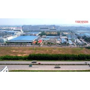 Sau đòn thuế của Tổng thống Trump, sóng gió sắp ập tới với bất động sản công nghiệp? - Sau Đòn Thuế Của Tổng Thống Trump, Sóng Gió Sắp Ập Tới Với Bất Động Sản Công Nghiệp?