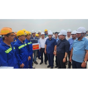 Kiểm tra thực tế 2 dự án trọng điểm, Phó Thủ tướng Trần Hồng Hà lưu ý Quảng Trị nhiều đầu việc - Kiểm Tra Thực Tế 2 Dự Án Trọng Điểm, Phó Thủ Tướng Trần Hồng Hà Lưu Ý Quảng Trị Nhiều Đầu Việc