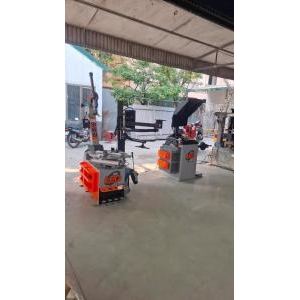 Thiết bị sửa chữa vỏ xe ô tô, máy cân chỉnh bánh xe