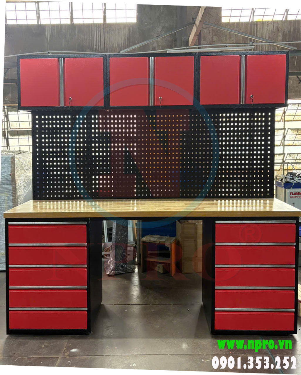 Xe đẩy dụng cụ 4 ngăn 1 ngăn kéo, Xe đẩy 3 ngăn 1 ngăn kéo,Xe đẩy dụng cụ 3 ngăn, xe đây 3 ngăn npro, tủ đồ nghề. Bàn nguội kết hợp tủ bảng treo KT: W2000xD600xH900/1950mm