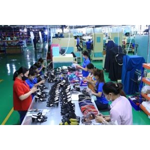 Công nghiệp hỗ trợ dệt may – da giày: Yêu cầu cấp thiết để giảm phụ thuộc nhập khẩu - Công nghiệp hỗ trợ dệt may – da giày: Yêu cầu cấp thiết để giảm phụ thuộc nhập khẩu