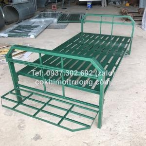 Giường sắt quân đội , giường 2 tầng quân đội .