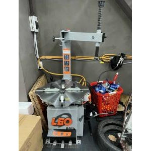 Thiết bị sửa chữa ô tô xe máy bàn nâng ,máy tháo vỏ 